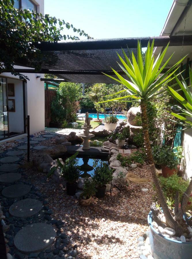 Port House Bloubergstrand Exterior foto